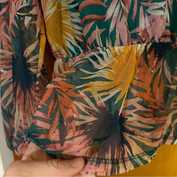 Willow & Root Mesh Blouse Women’s Size Small - Picture 2 of 6